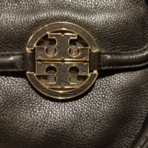 Tory Burch Amanda Convertible Crossbody Satchel - Picture 2 of 8